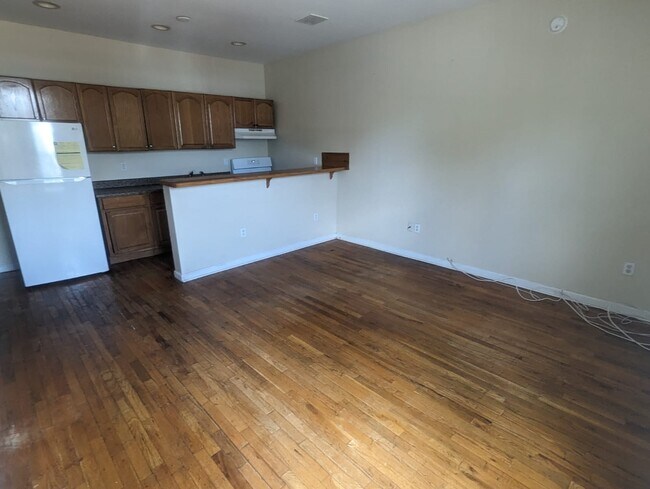 Photo - 645 Washington Ave Unit 1