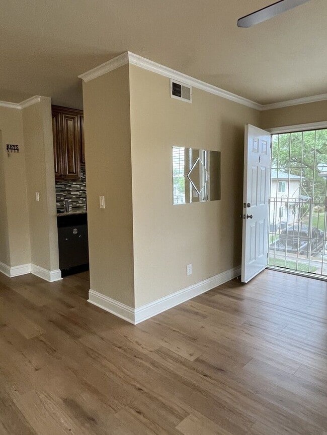 Photo - 11543 Quartz Dr