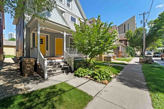 Photo - 322 W Wilson St Unit 2