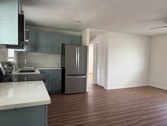 Photo - 3317 Catherine St