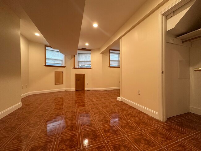 Photo - 191 Winthrop Rd