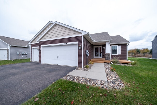 Photo - 15141 Emory Cir