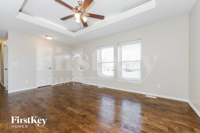Photo - 704 York Dr