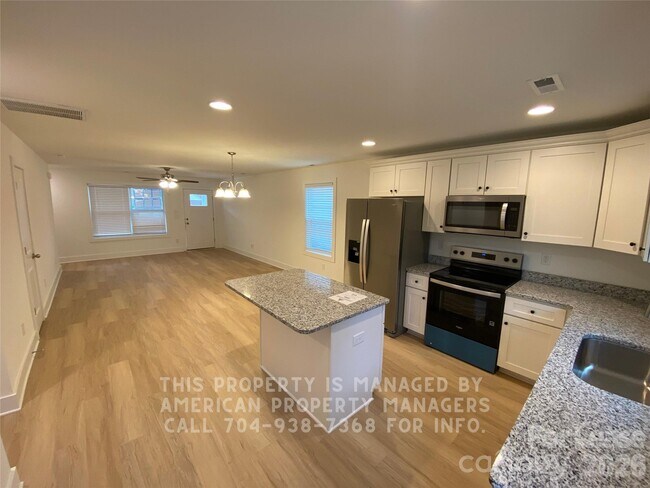 Photo - 408 Vance Ave