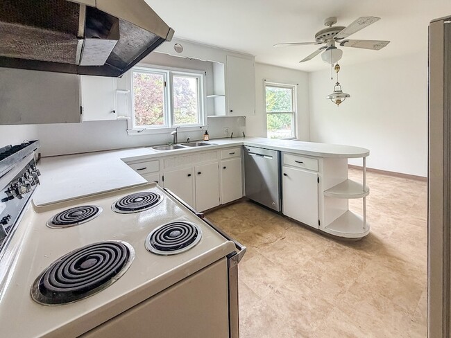 Photo - 222 Harding Ave