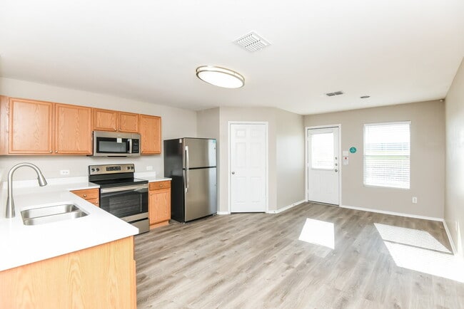 Photo - 12933 Kelly Dr