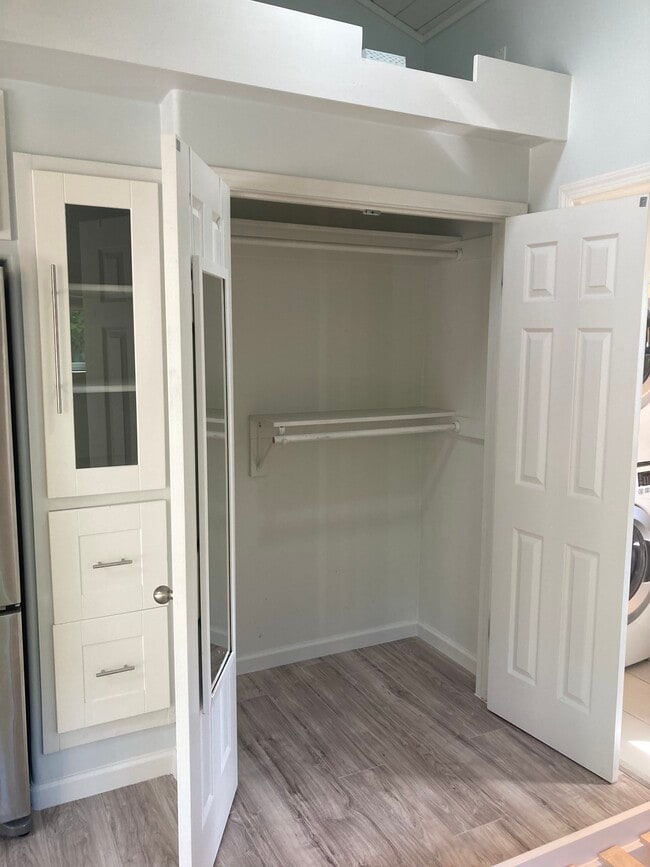 Photo - 140 Mendocino Pl