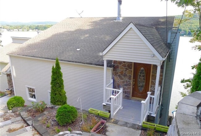 Photo - 590 Jersey Ave