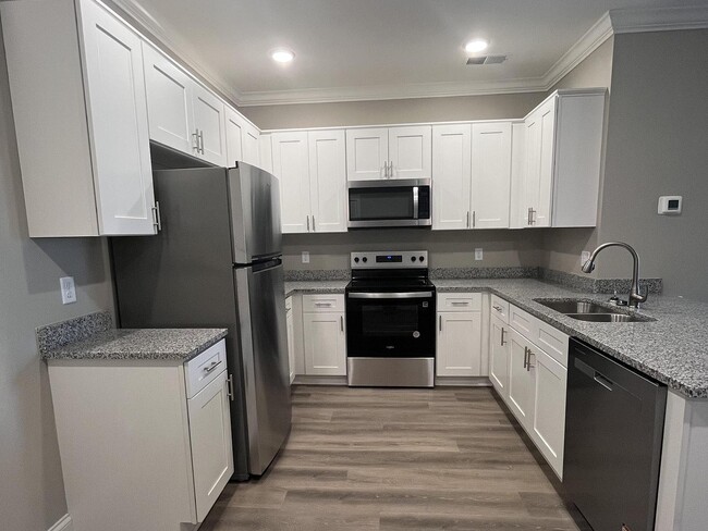 Photo - 361 Hillview Mls Blvd Unidad 124