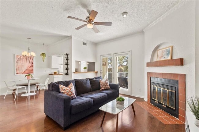 Photo - 3840 Far W Blvd Condo Unit 218