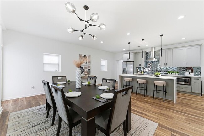 Photo - 1386 Elizabeth Ave SW