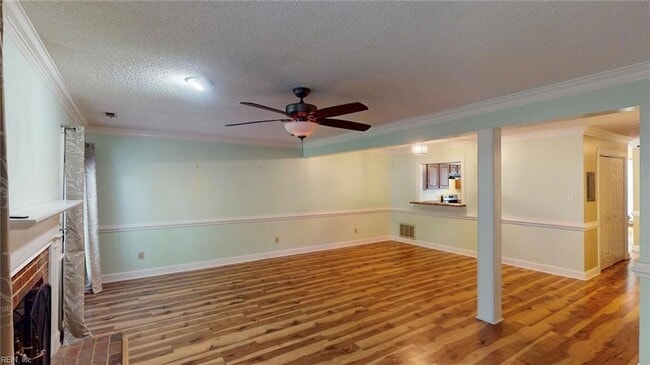 Photo - 742 Lord Dunmore Dr