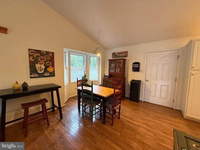 Photo - 12 Portsmouth Rd