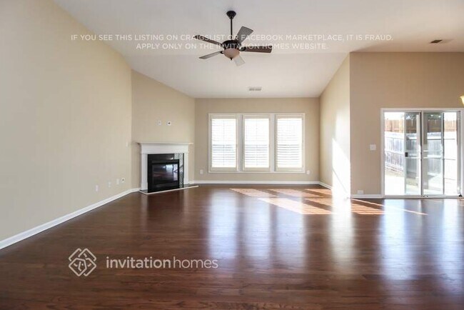 Photo - 921 Upland Ives Dr