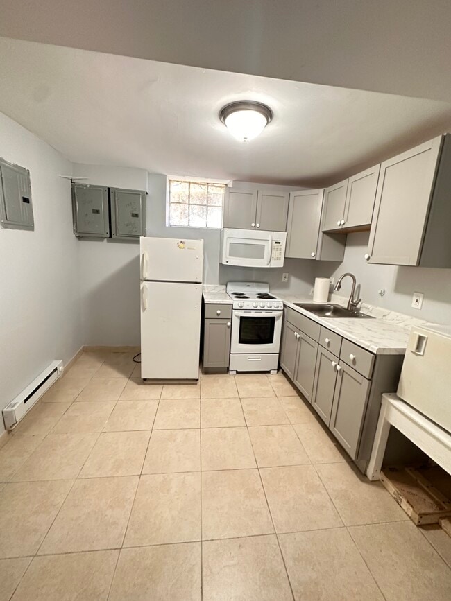 Photo - 19 Archdale Rd Unit B