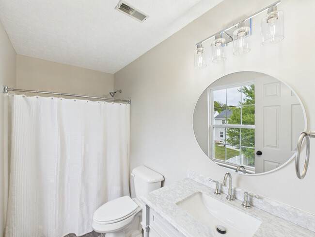 Photo - 201 Greenleaf Dr