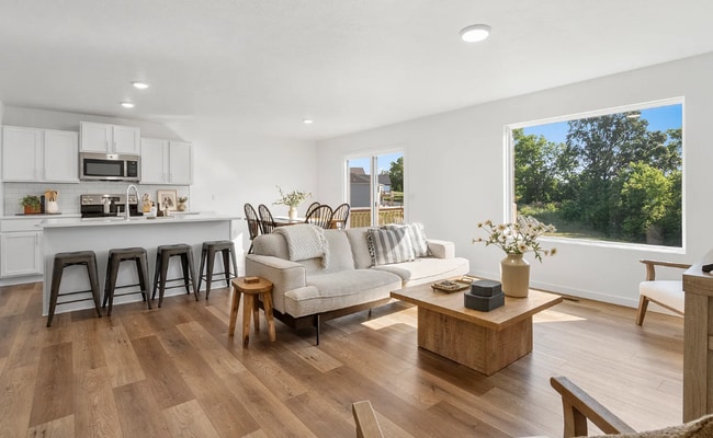 Photo - Beautiful 5 bedroom home - Nixa MO