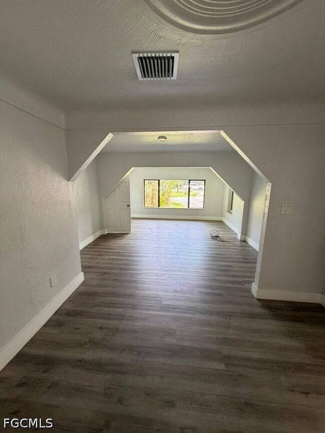Photo - 10800 Orange River Blvd