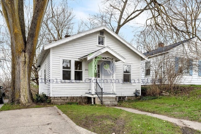 Photo - Rare 1-Bedroom Full Home – Big Kitchen, Ha...