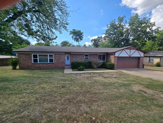 Photo - 3530 Old Greenwood Rd