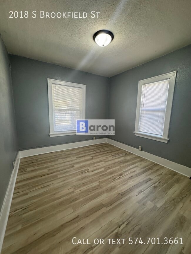 Photo - 2018 S Brookfield St