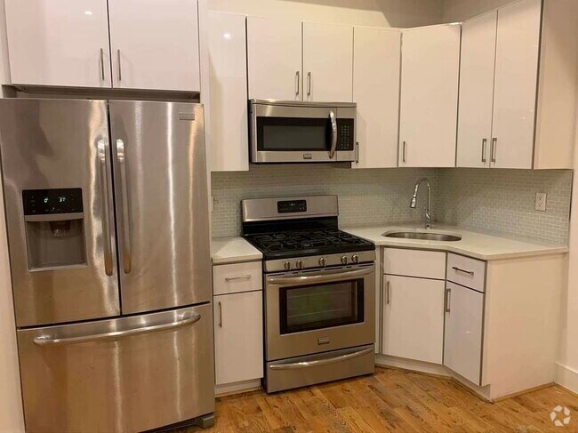 Building Photo - 299 Pulaski St Unit 2 Rental