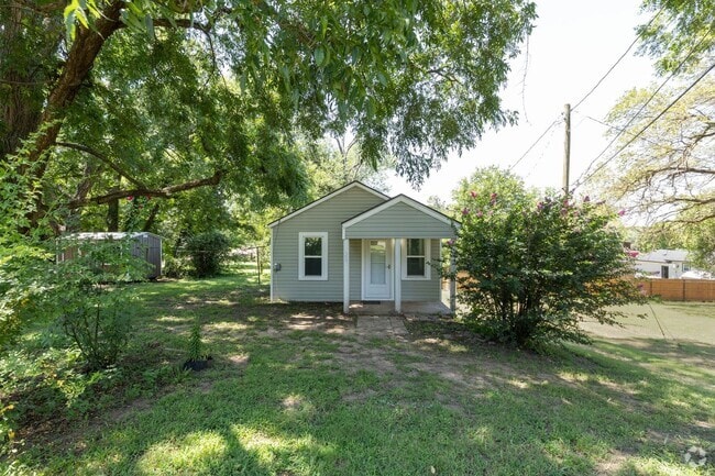 Building Photo - 2 bed, 1 bath home in Lexington, OK