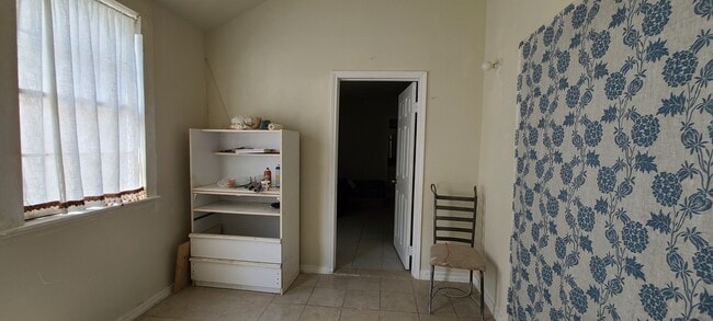 Photo - 6342 Gladewell Dr