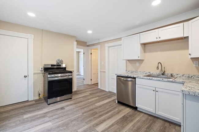 Photo - 108 Dartmouth St Unit 108 Dartmouth Street - 2