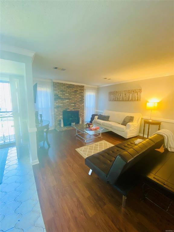 Photo - 3050 Sutton Dr