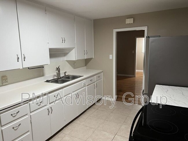 Photo - 3533 SW 9th St