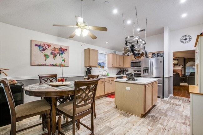 Photo - 1309 Aspen Ln