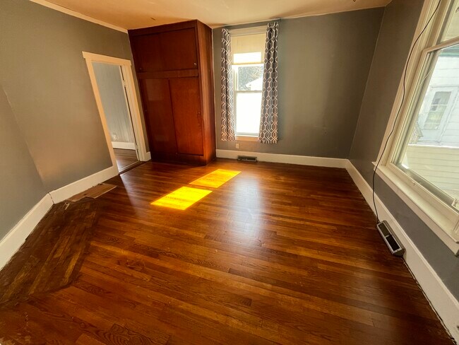 Photo - 143 S Sandusky St