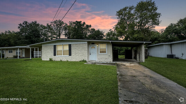 Building Photo - 6947 Clovis Rd Rental