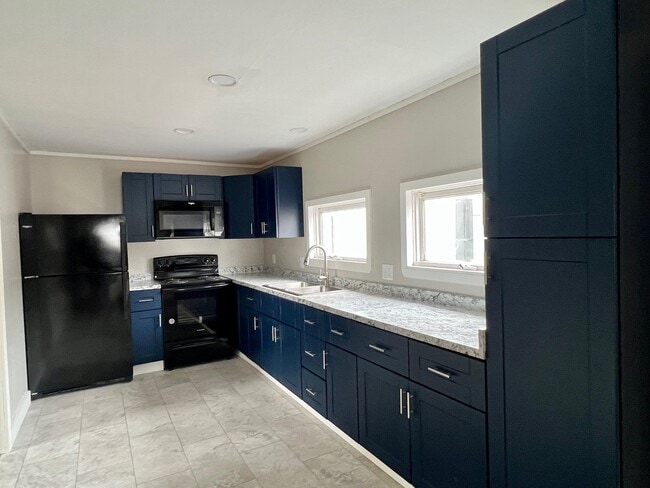 Building Photo - 26 Christian Hill Rental