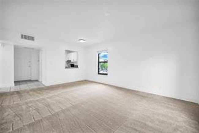 Colonial Village - 7550 Stirling Rd