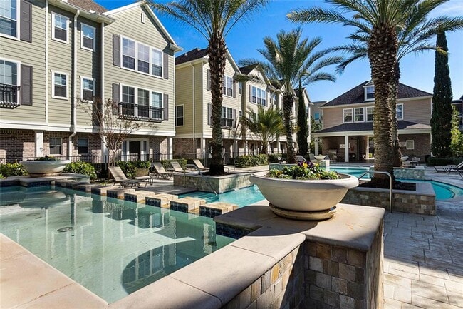 Photo - This Condo is The Perfect Blend of Comfort...