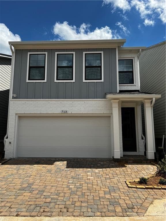 Photo - 713 Stickley Oak Way
