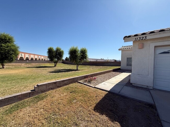 Photo - Yuma Meadows Townhouse - Furnished / Unfurnished
