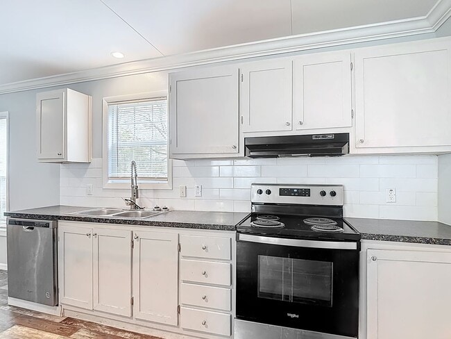 Photo - 7158 Sunnyside Dr