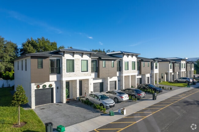 Building Photo Dec 2021 - Concord Crossing Townhomes