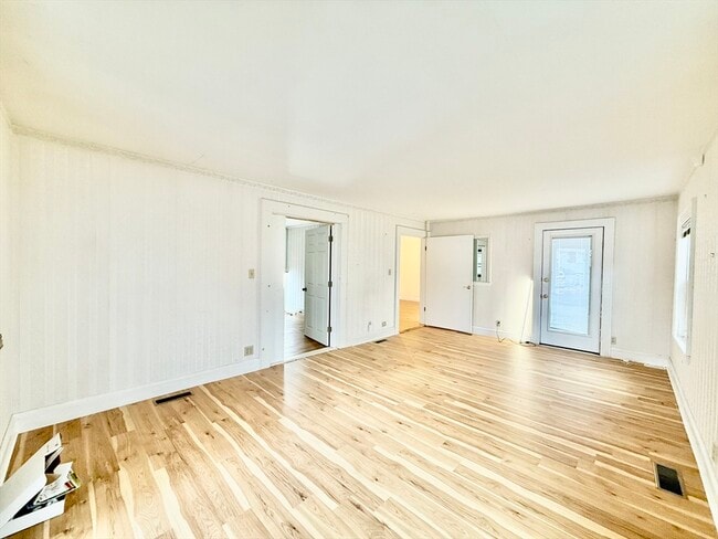 Photo - 23 Gardner Ave