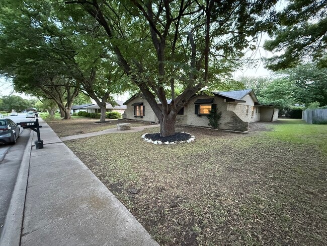 Photo - 1221 Holt Ave