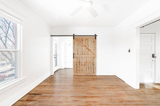 Photo - 227 S Logan St Unit 2