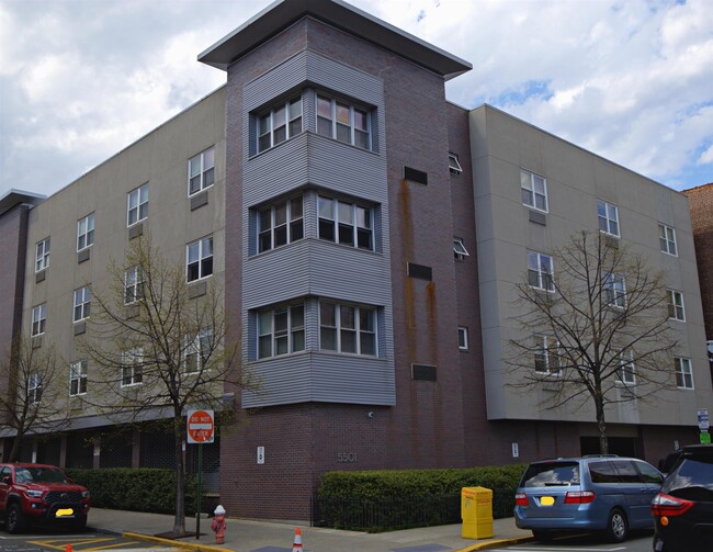 Photo - 5501 Hudson Ave Unidad 305 Rental