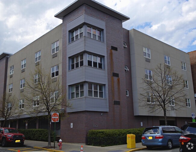 Building Photo - 5501 Hudson Ave Unit 305 Rental