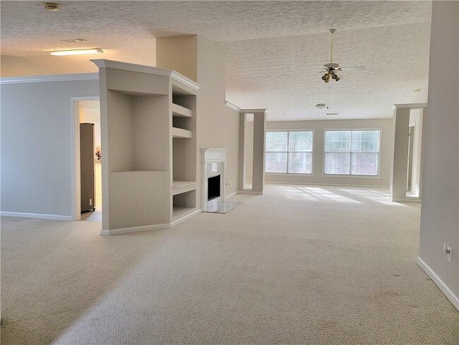 Photo - 784 Steffi Ct NW