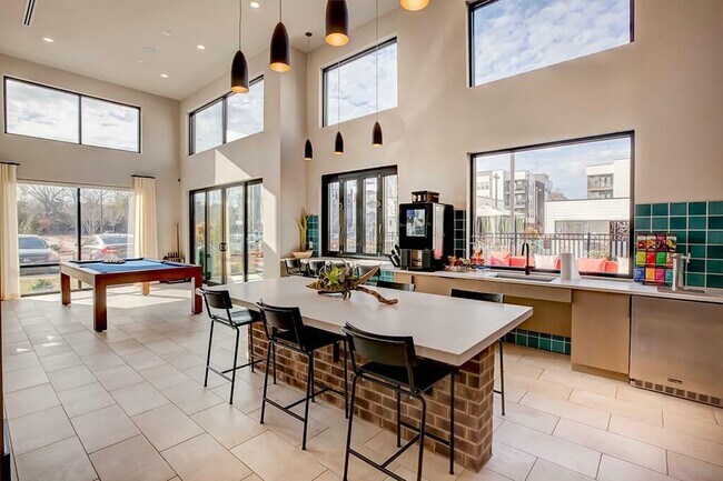 Photo - 125 Milton Ave SE Unit B1