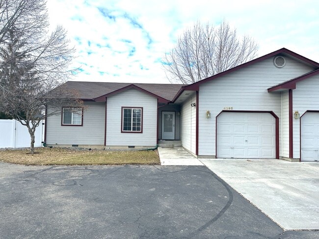 Building Photo - Cozy Home on Boise Bench