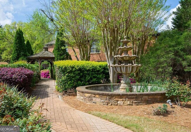 Photo - 1907 Barrow Way